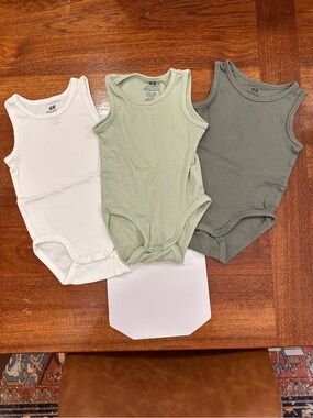 H&M Sleeveless Cotton Bodysuits, 100% Cotton, 12 Months, Green/White